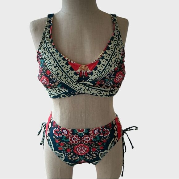 Bikini 2 Piece Swimsuit - Picture 5 of 9